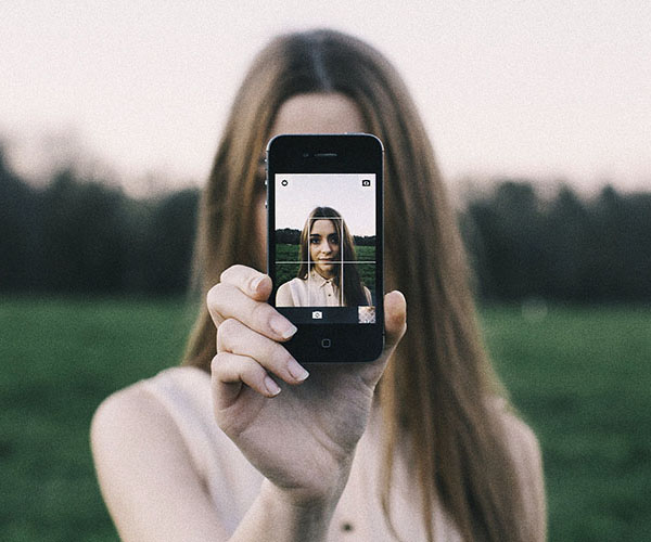The Rise of the Photoshopped Selfie